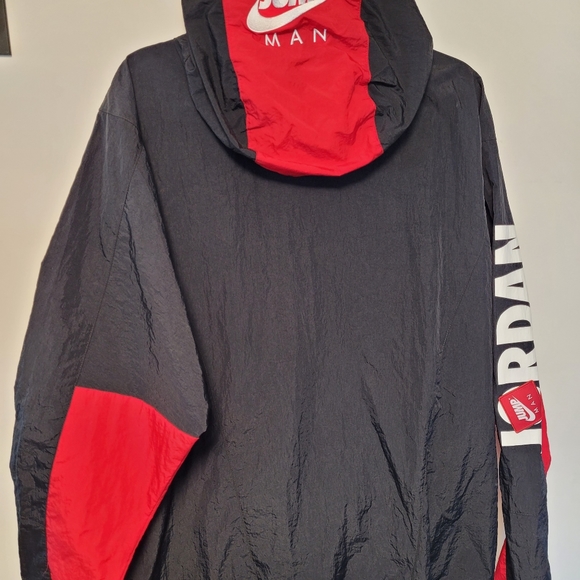 Jordan Jumpman Windbreaker - Picture 8 of 9
